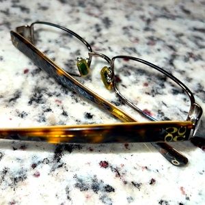 Coach Frame